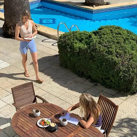 Casa Monki